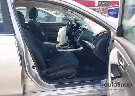 2015 Nissan Altima 2.5 S из США, поврежденный, VIN 1N4AL3AP8FC475188